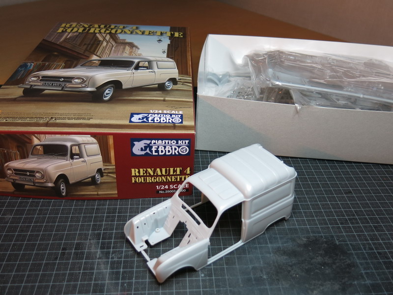 renault 4l ebbro 1/24